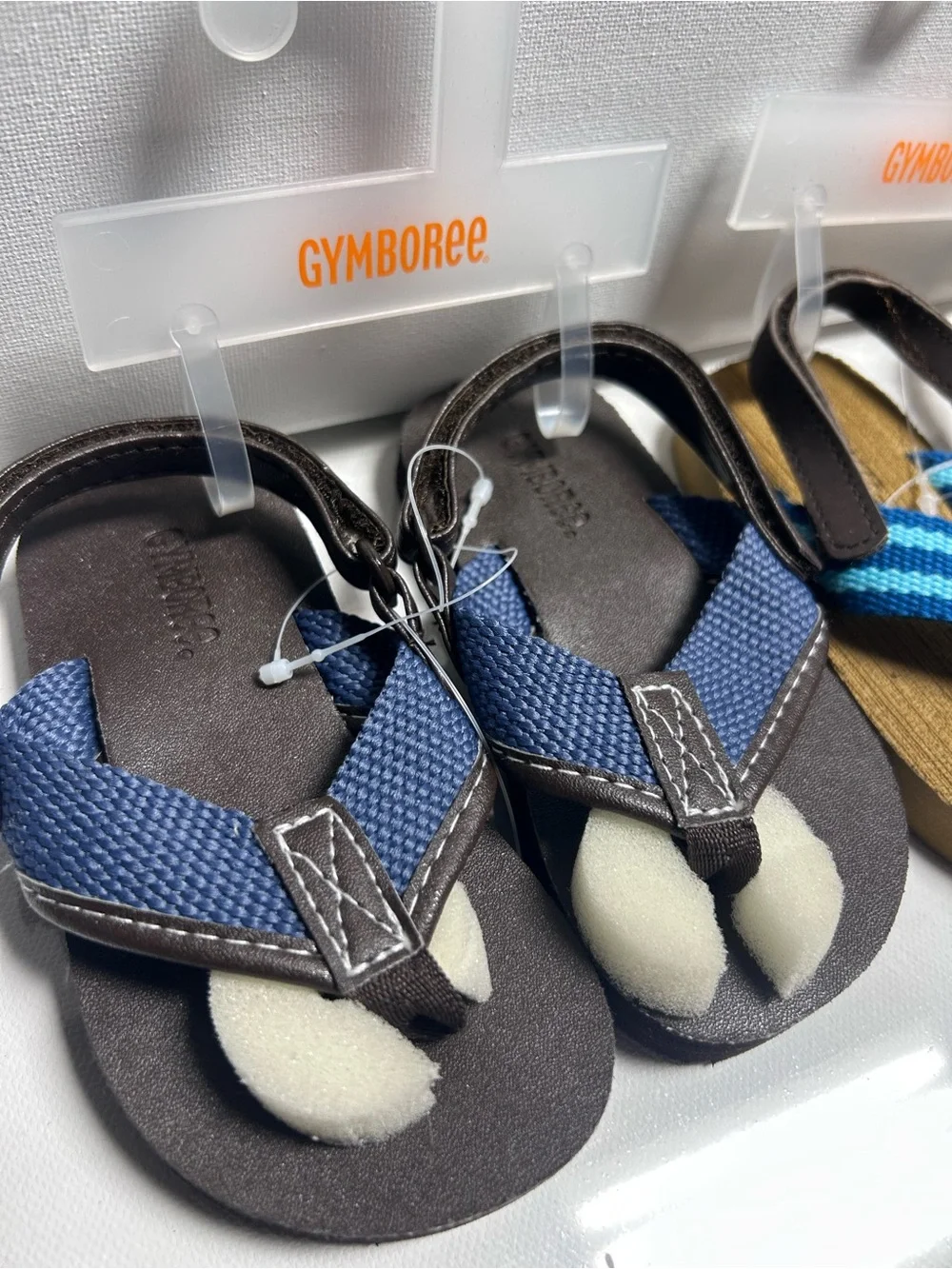 2 Pairs Lot Gymboree Boy’s Fabric Flip Flop Sandals size 5/6 Blue Brown